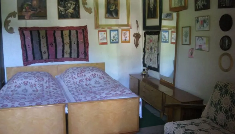 Gallery — Photo 10