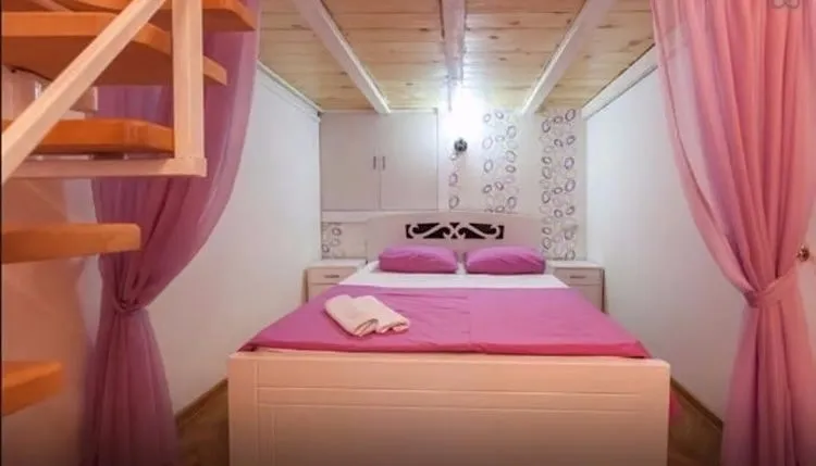 Comfortable Flat in Central Tbilisi — Photo 9