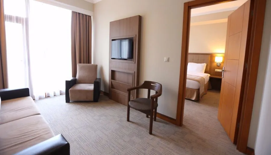 Sputnik Hotel & Spa Batumi — Photo 22