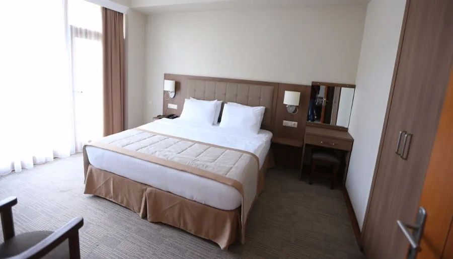Sputnik Hotel & Spa Batumi — Photo 24
