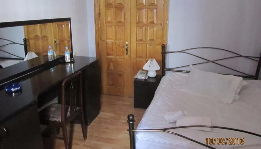 Victoria Royal Hotel — Photo 28
