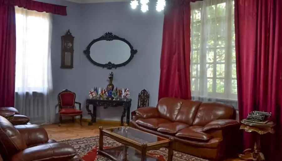 Victoria Royal Hotel — Photo 8