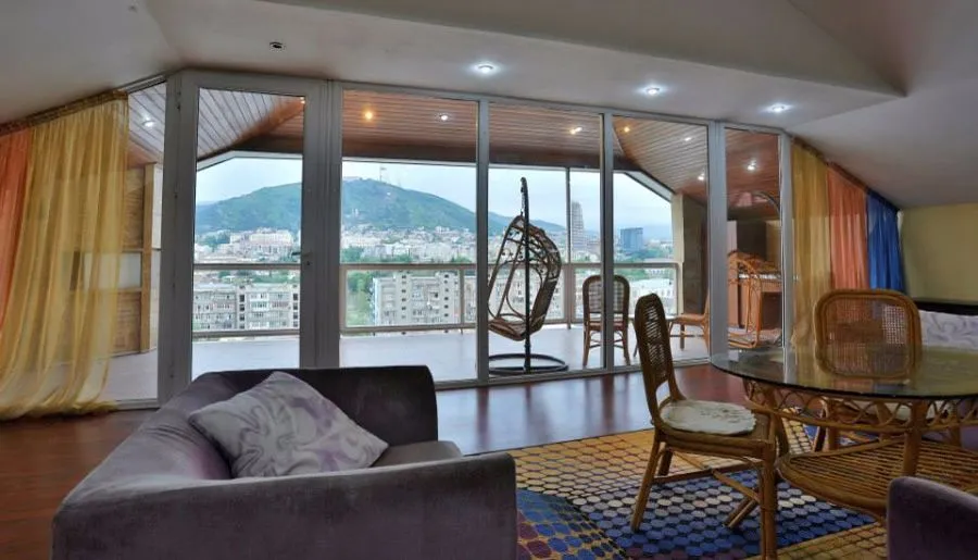 Luxury house in old Tbilisi — Photo 19