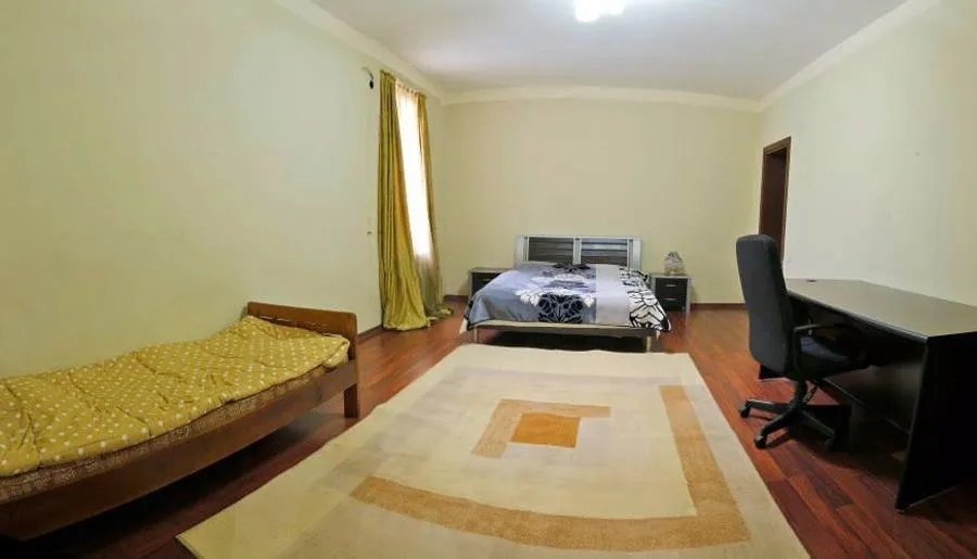 Luxury house in old Tbilisi — Photo 31