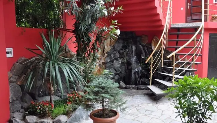 Paradise — Photo 1