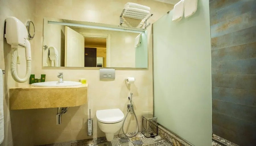 Colosseum Marina Hotel — Photo 48