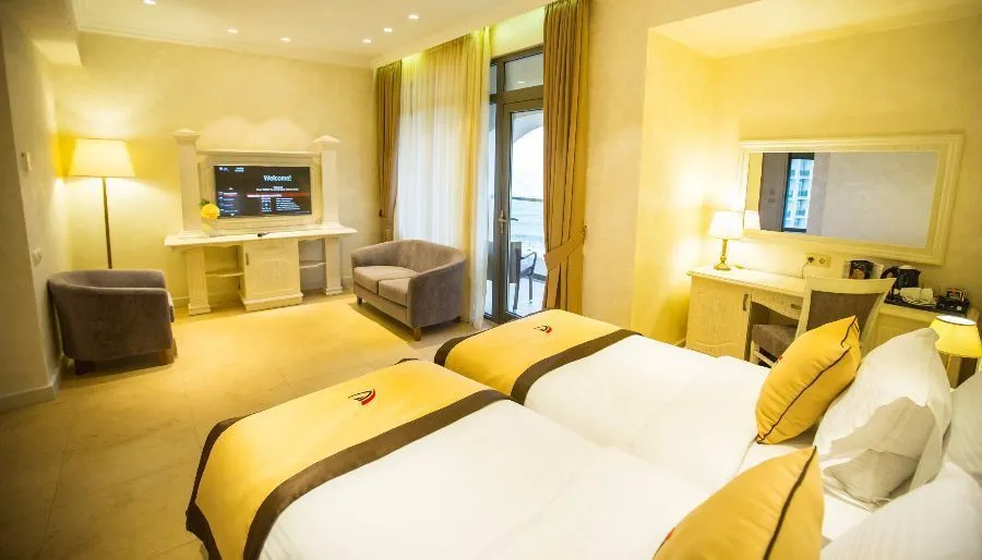 Colosseum Marina Hotel — Photo 52
