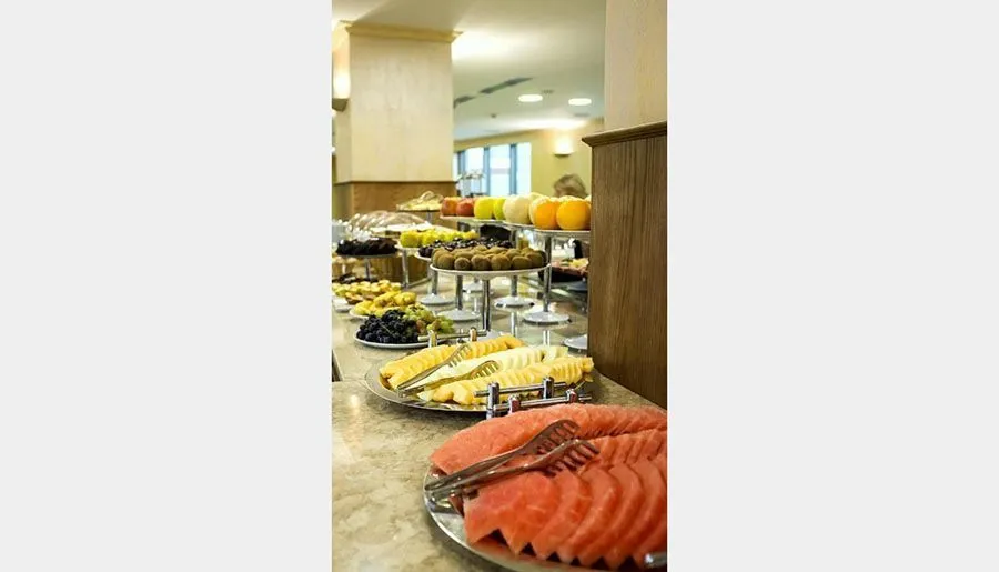 Colosseum Marina Hotel — Photo 26