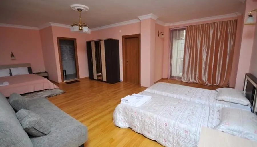 Premium Palace — Photo 20