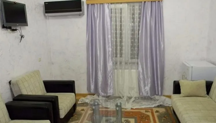 Nini — Photo 11