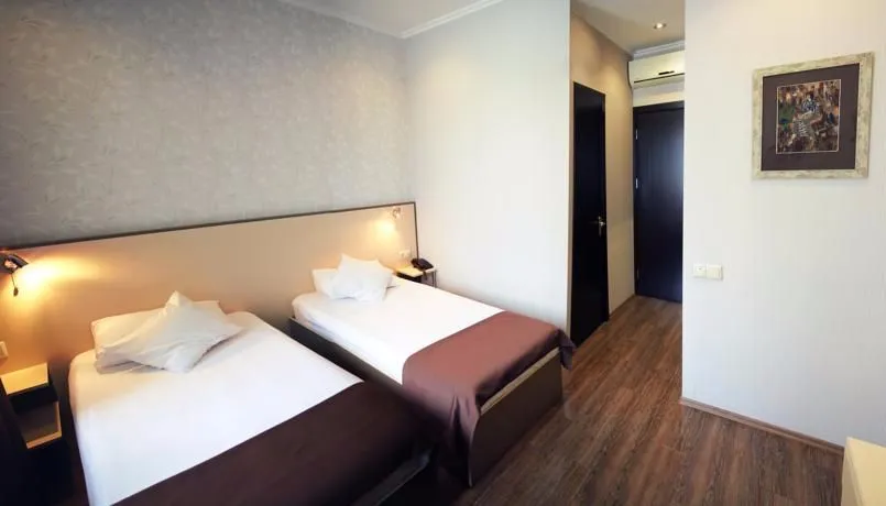 Rondo — Photo 26