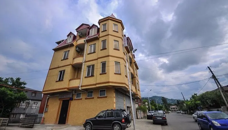 Golden House — Photo 13