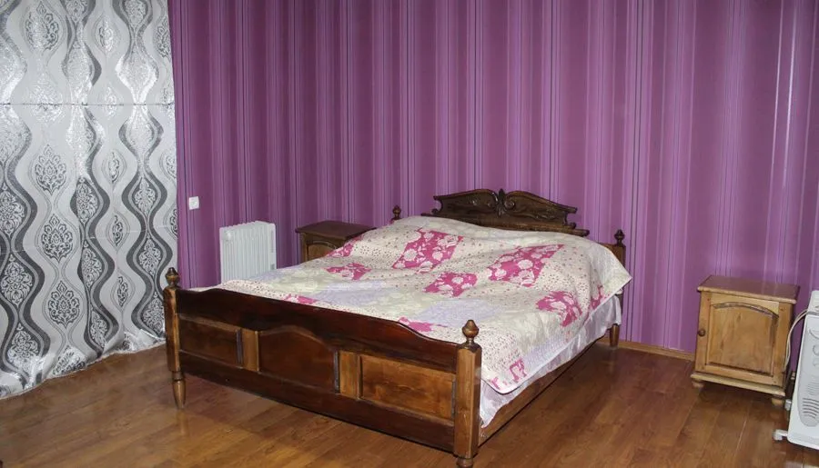 Ninia's Guesthouse — Photo 24
