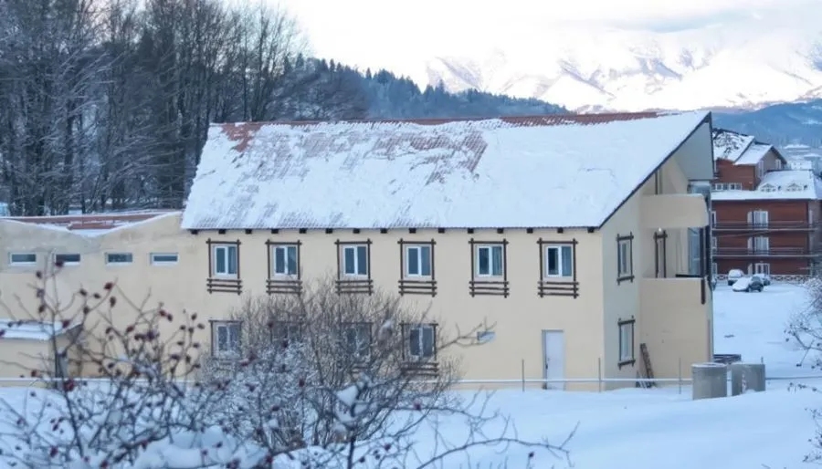 SKI-6 — Photo 1