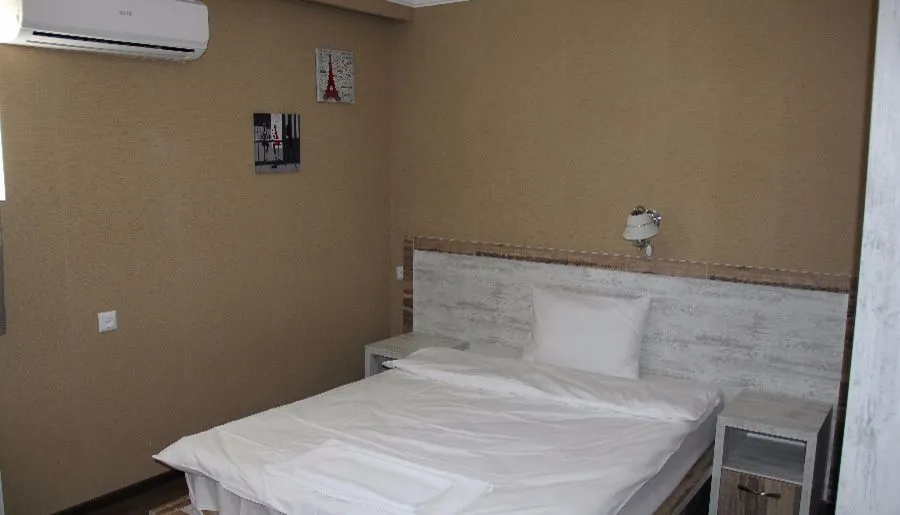 Hotel Tiflis — Photo 43
