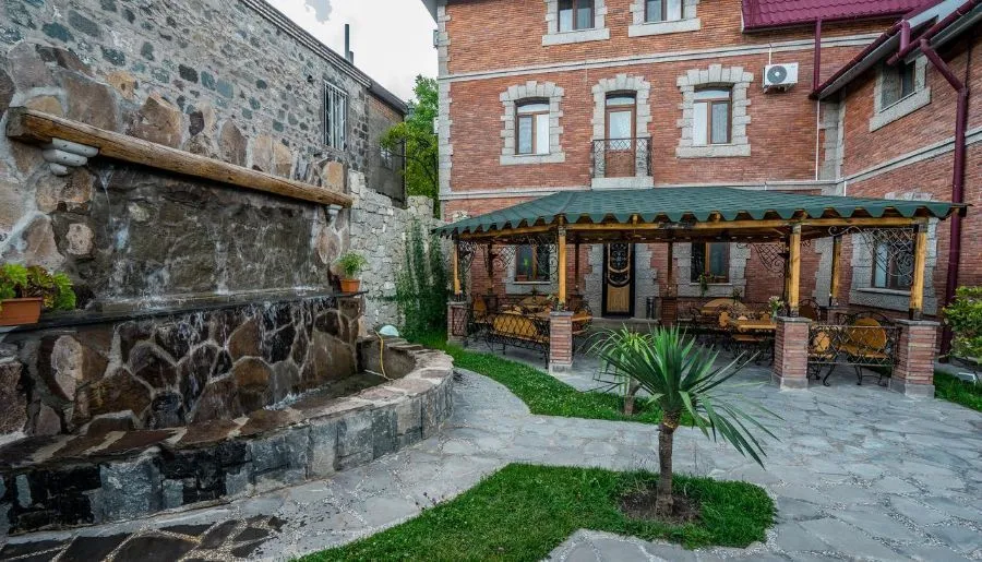 Hotel Tiflis — Photo 17