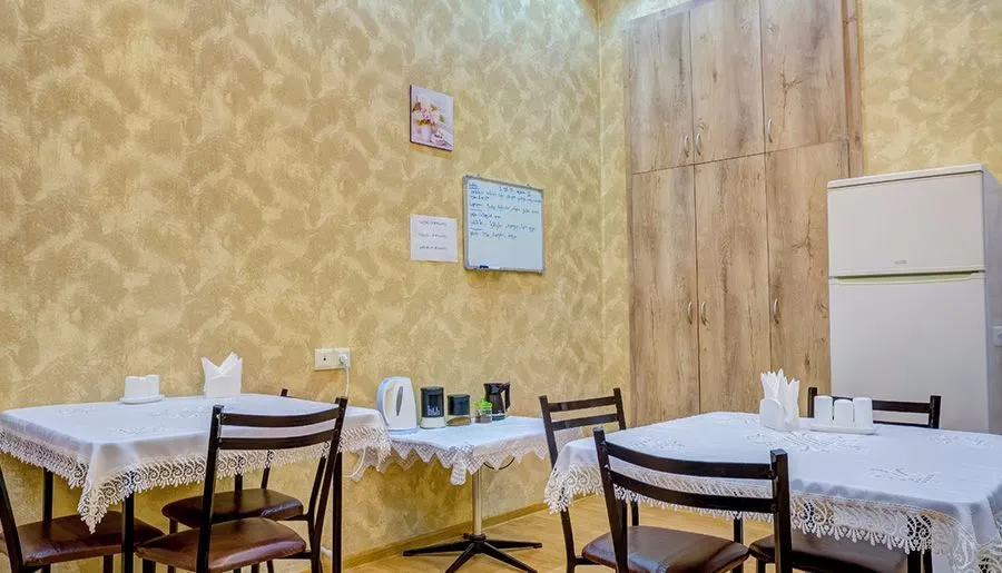 Green Hotel — Photo 9