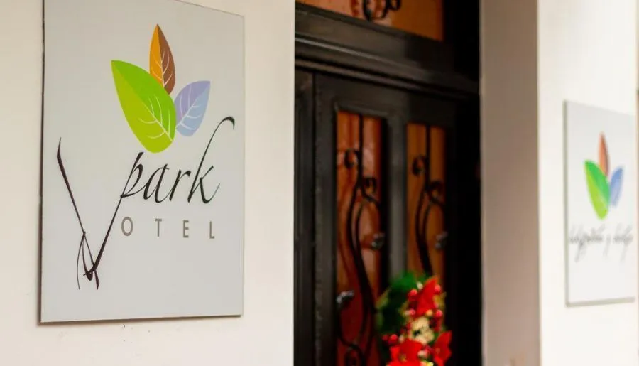 V Park Hotel Tbilisi — Photo 23