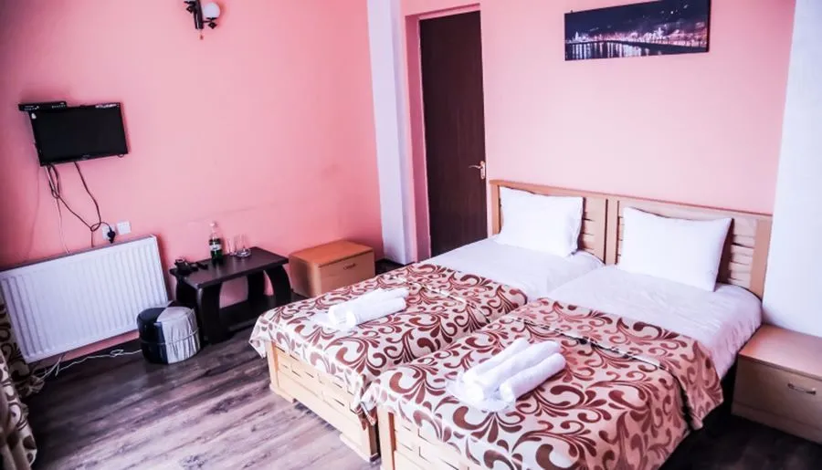Qeroli Hotel — Photo 30