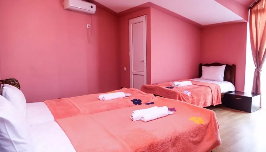 Qeroli Hotel — Photo 22