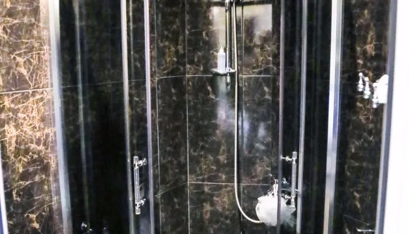 Qeroli Hotel — Photo 34
