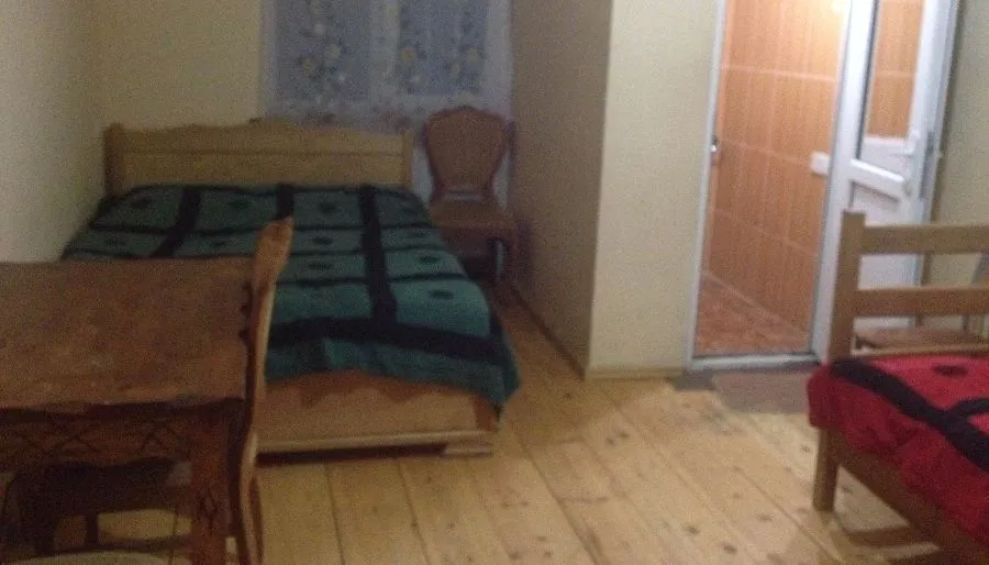 Tbili Kera — Photo 13