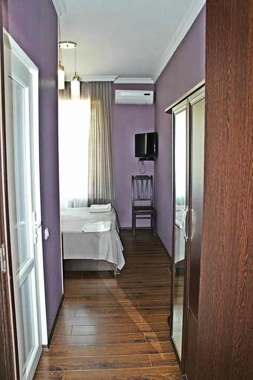 ERMA — Photo 34