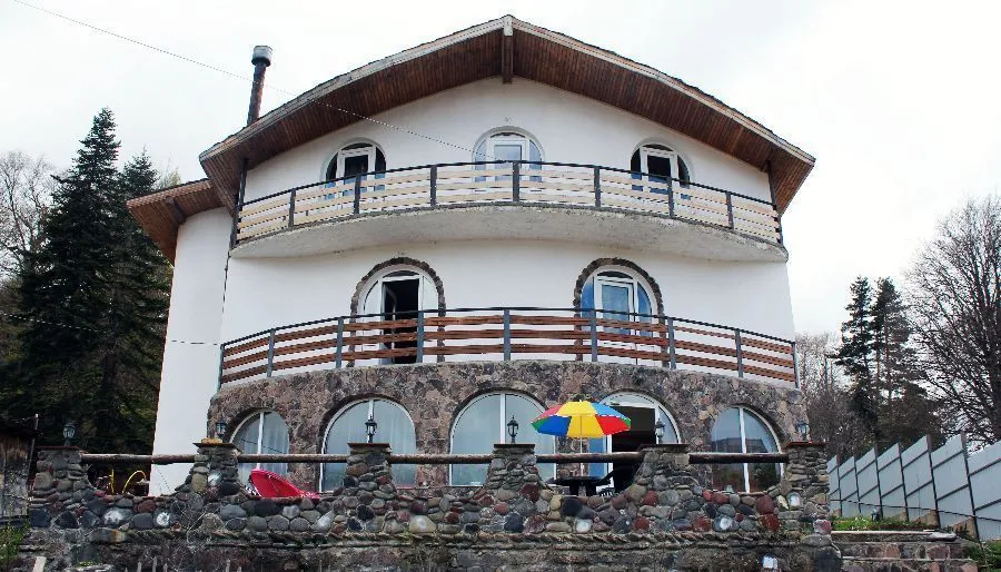 Merry's House — Photo 14