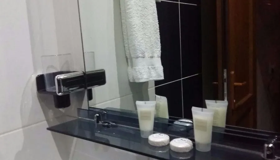 Hotel Metekhi Eight — Photo 18
