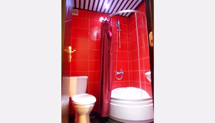 Hotel Metekhi Eight — Photo 31