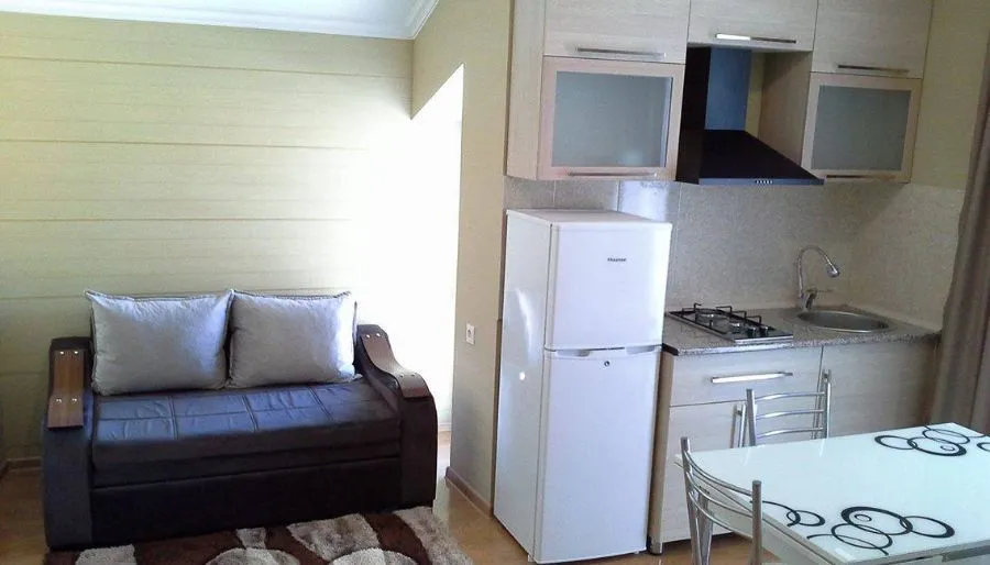 Elena — Photo 34