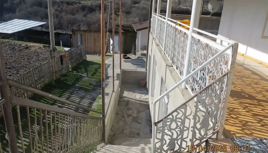 Golden Mountains House — Photo 21