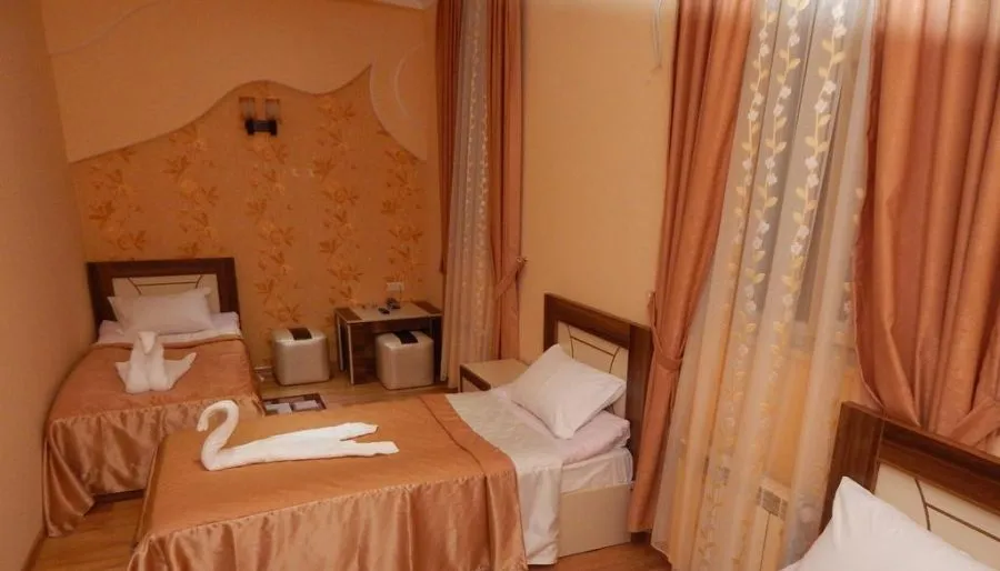 Lux Palace — Photo 16