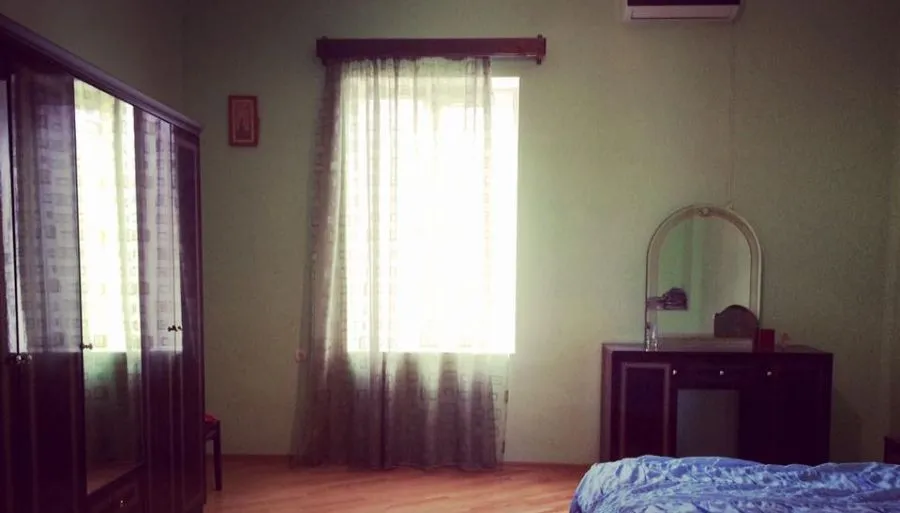 Violet — Photo 24