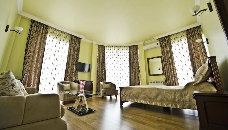 Eiffel Hotel — Photo 21