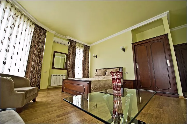 Eiffel Hotel — Photo 37