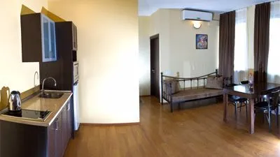 Hotel Mgzavrebi Batumi — Photo 37