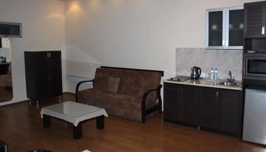 Hotel Mgzavrebi Batumi — Photo 23