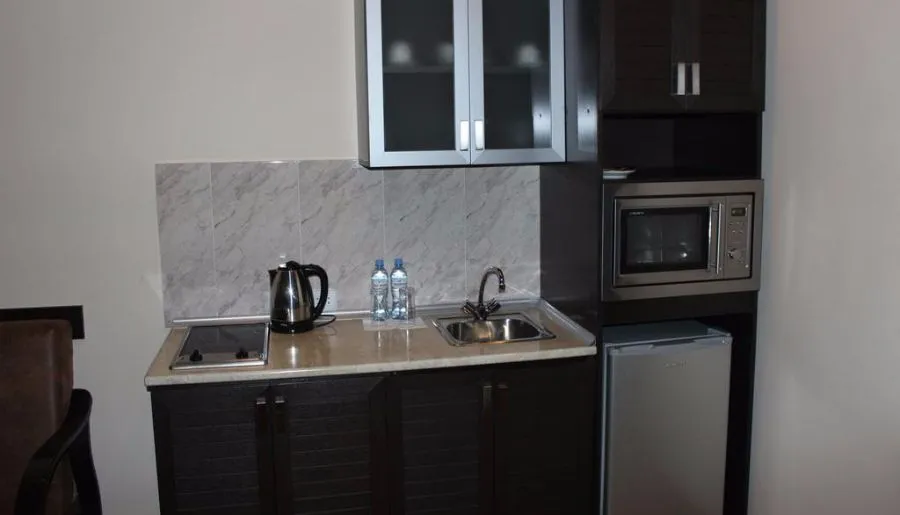 Hotel Mgzavrebi Batumi — Photo 21