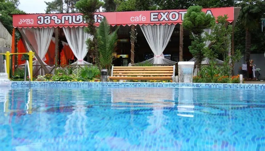 Exotica — Photo 18