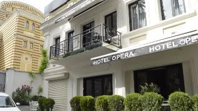 Hotel Opera