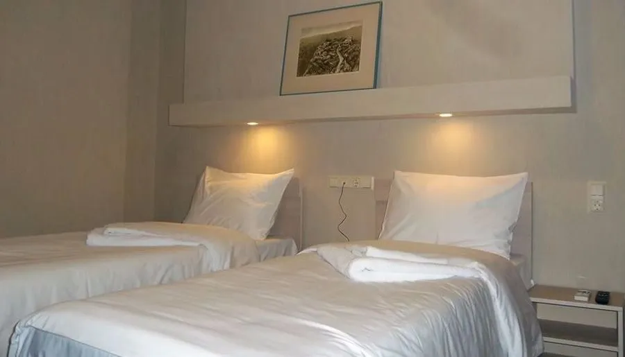 Tiflis hotel — Photo 53