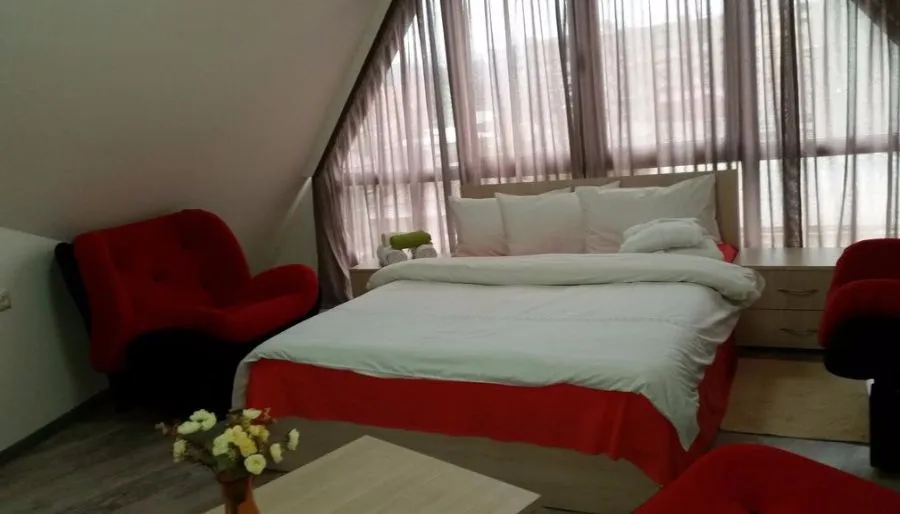 Hotel Leon — Photo 52