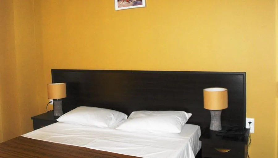 Old City Hotel — Photo 37