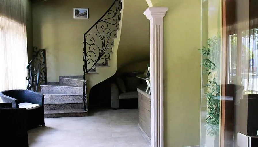 Old City Hotel — Photo 22