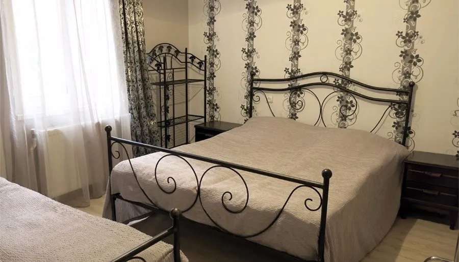 Guesthouse in Likani — Photo 26