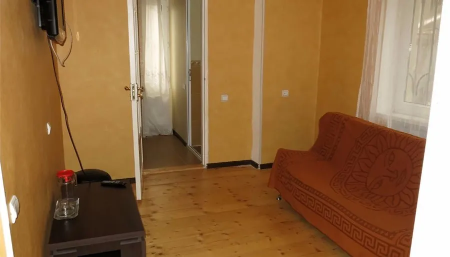Guesthouse in Likani — Photo 13