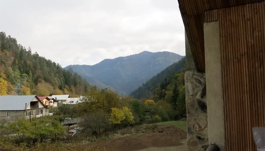 Guesthouse in Likani — Photo 8