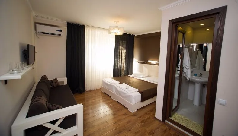 Hotel Tbilisi Central by Mgzavrebi — Photo 33