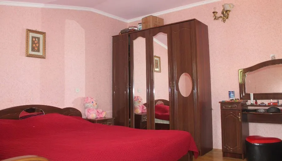 SANNI — Photo 20